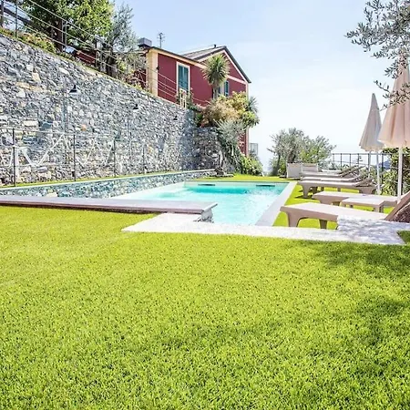 Cozy With Pool